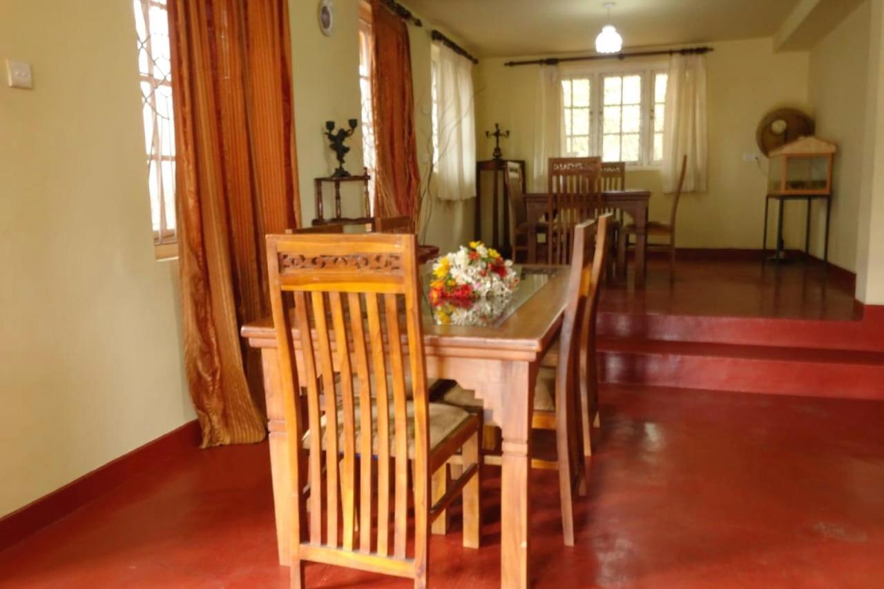 Golden King Cottage Νουβάρα Ελίγια Δωμάτιο φωτογραφία
